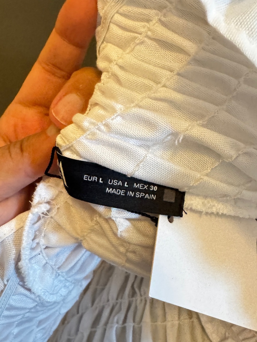 NWT: Zara White Smocked Off-Shoulder Long Sleeve Blouse - Picture 4 of 7